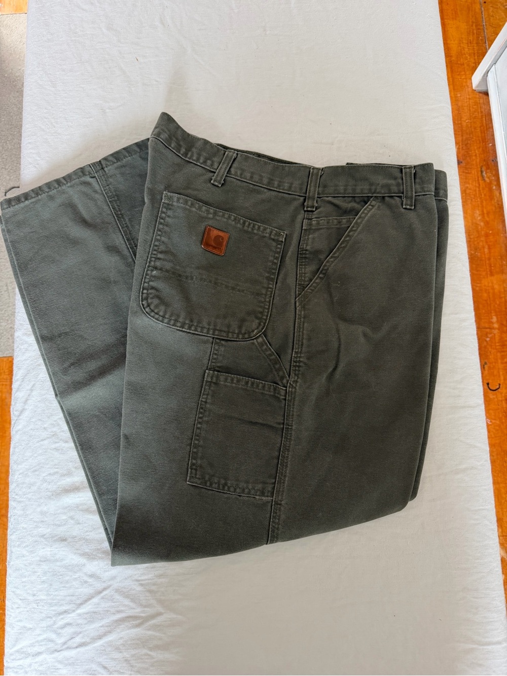 Men’s Vintage Carhartt Moss Green Loose Straight Washed Duck Dungaree Fit Pants
